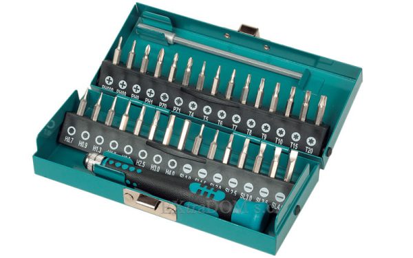 A set of bits for 32CZ precision works in a Wolfcraft metal suitcase